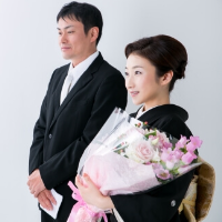 結婚式当日の親族の服装はどうしたらいいの？